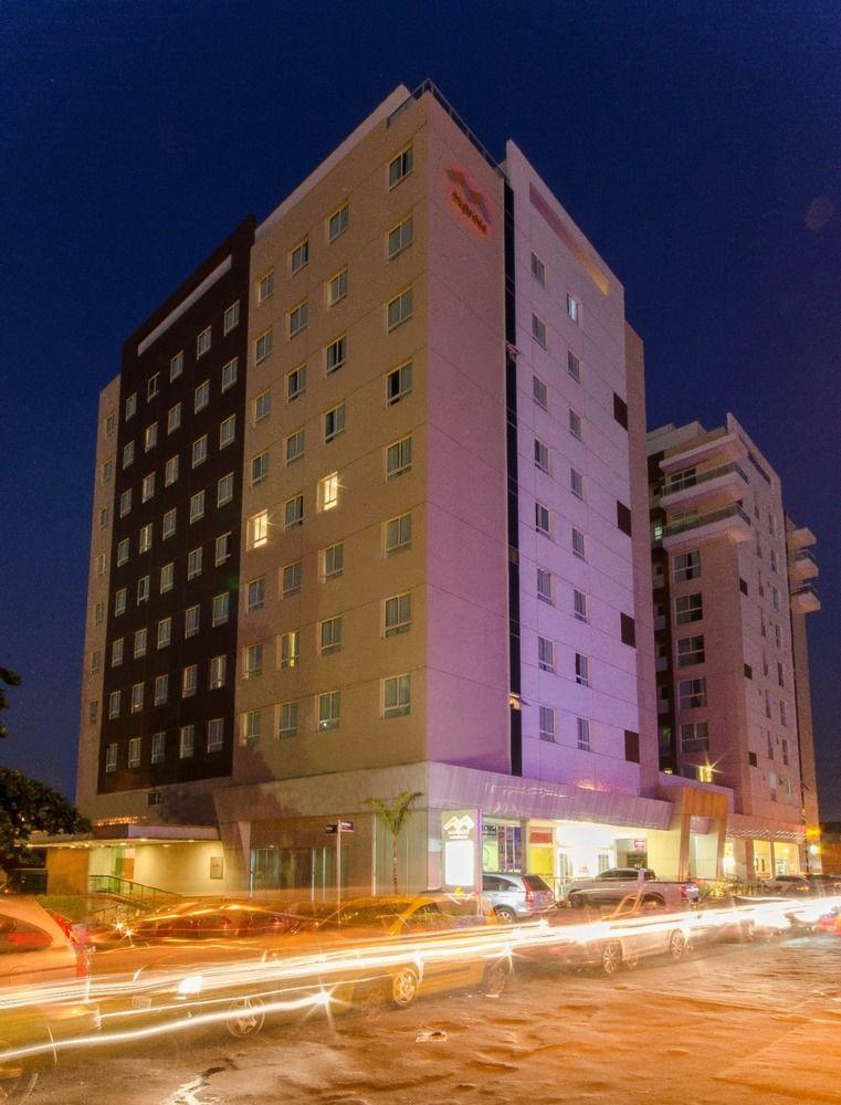 Express Vieiralves Hotel Manaus Exterior photo
