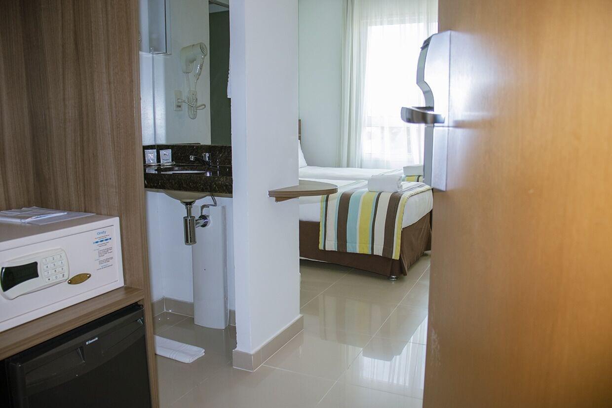 Express Vieiralves Hotel Manaus Exterior photo