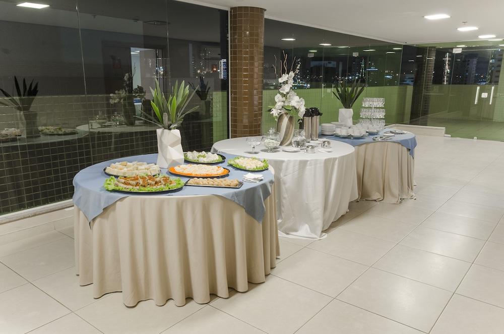 Express Vieiralves Hotel Manaus Exterior photo