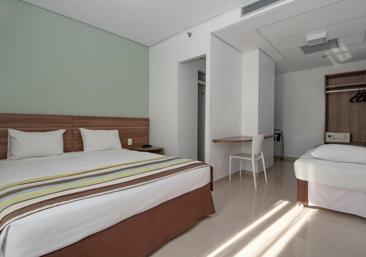 Express Vieiralves Hotel Manaus Exterior photo